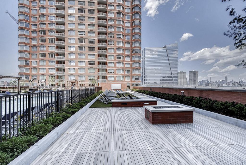 Global Luxury Suites At Newport Jersey City Eksteriør billede