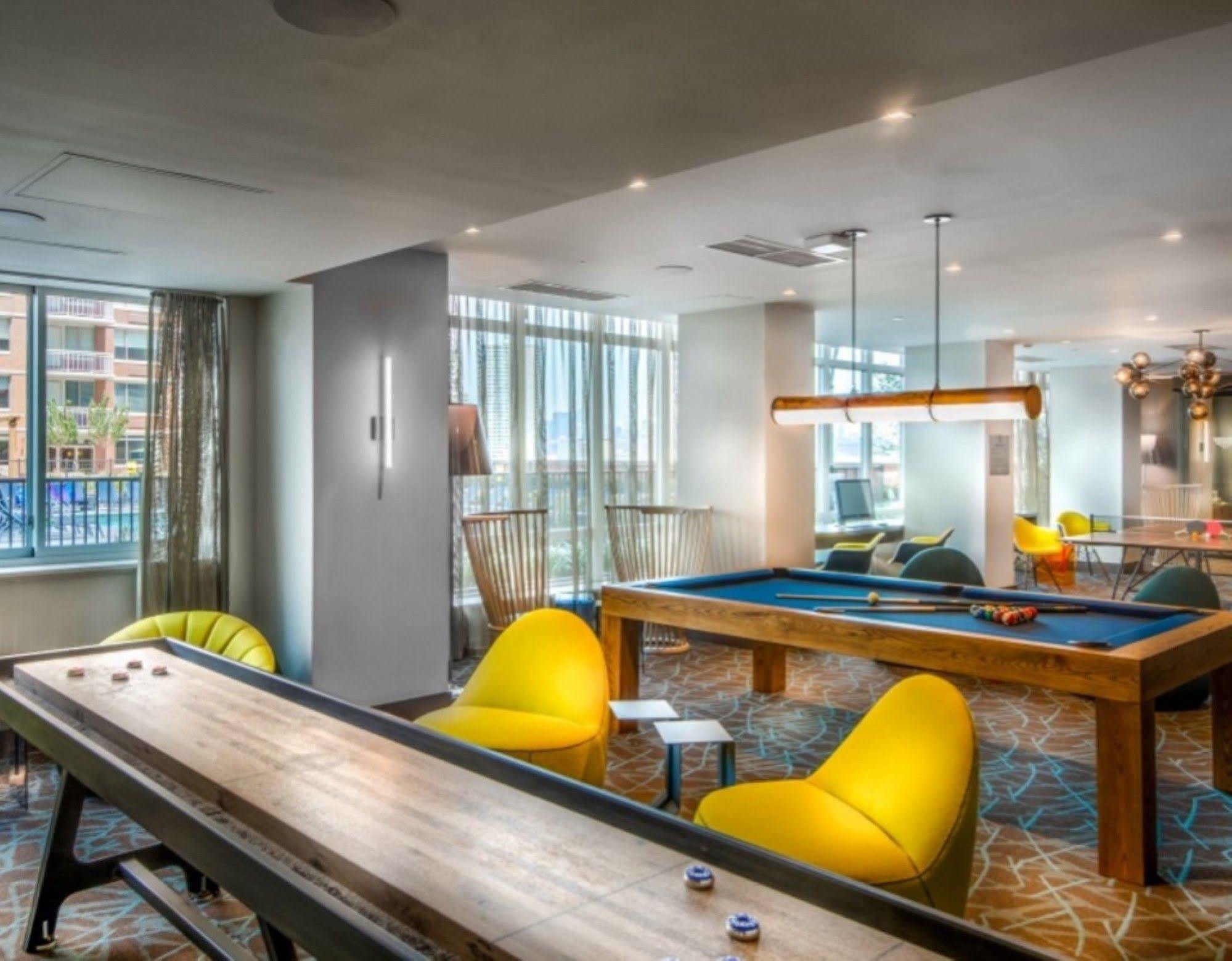 Global Luxury Suites At Newport Jersey City Eksteriør billede
