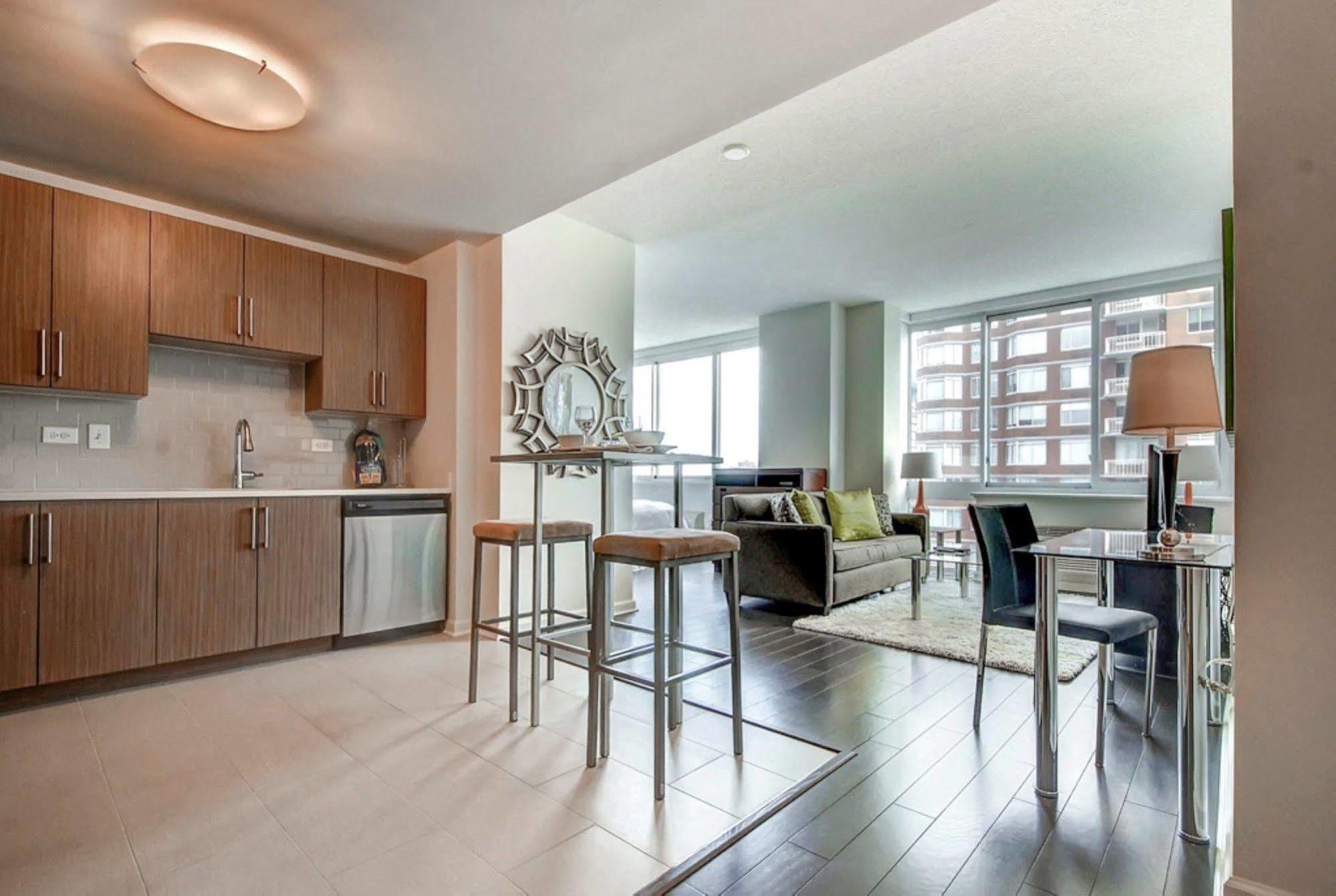 Global Luxury Suites At Newport Jersey City Eksteriør billede