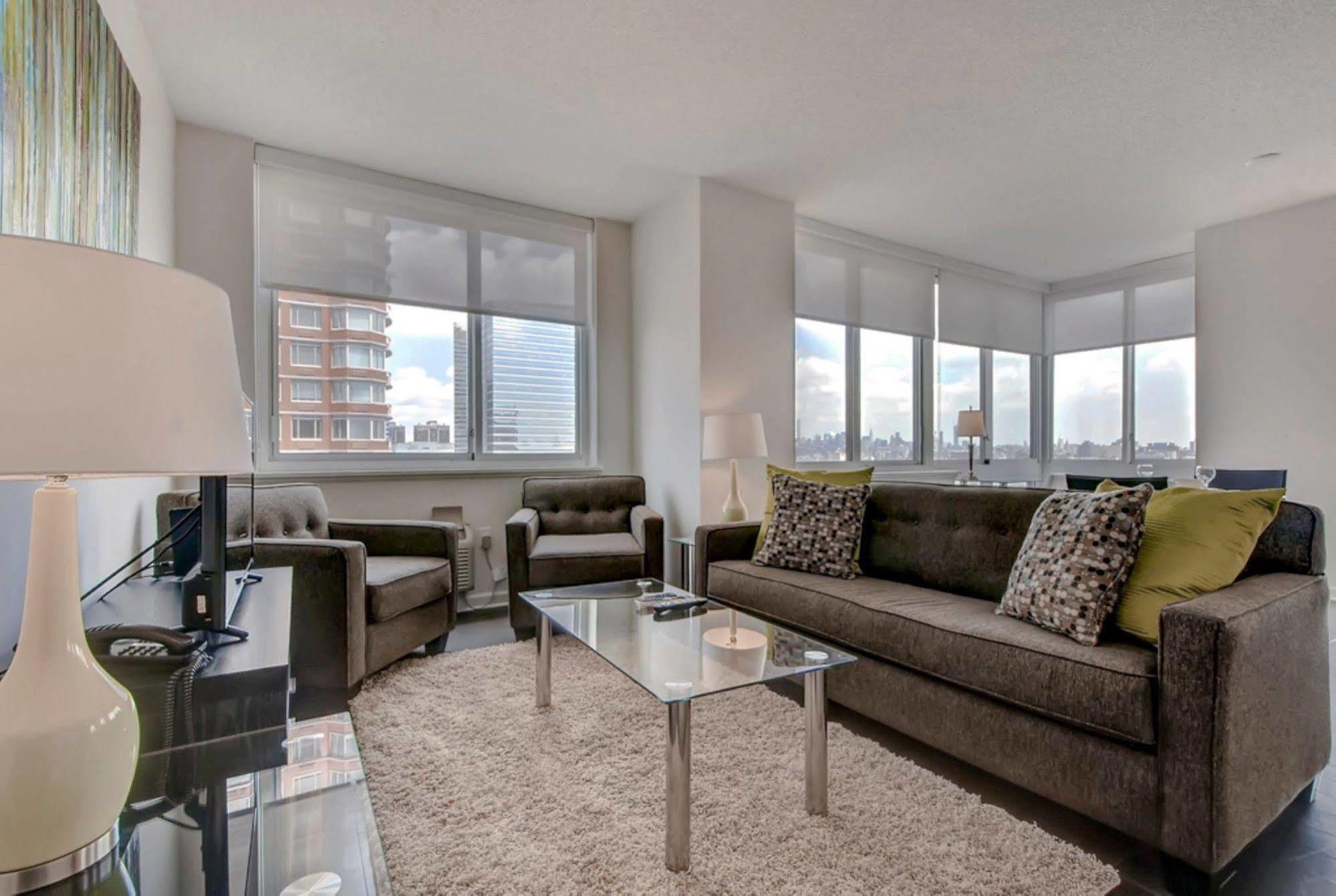 Global Luxury Suites At Newport Jersey City Eksteriør billede